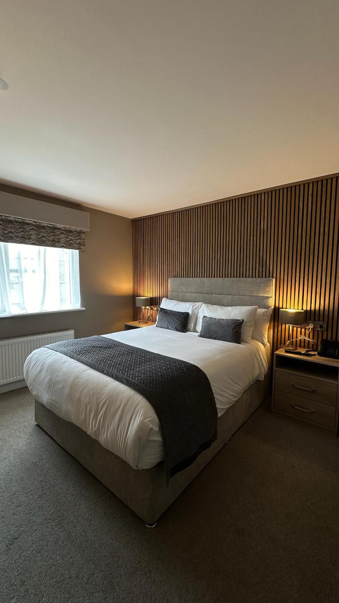 Castle Varagh Hotel & Bar Castlepollard 外观 照片